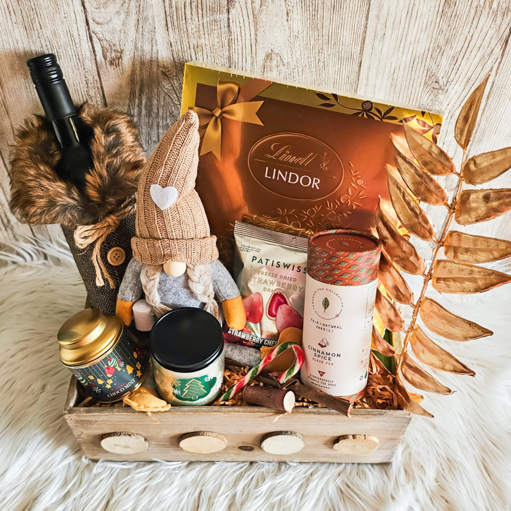 Christmas Delights Gift Basket – Festive Hamper UAE